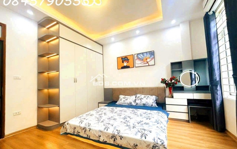 bán nhà, Bạch Mai, Đại La, Hai Bà Trưng,32m x 5T nhỉnh 5 ty khu víp, vài bước chân ra phố.